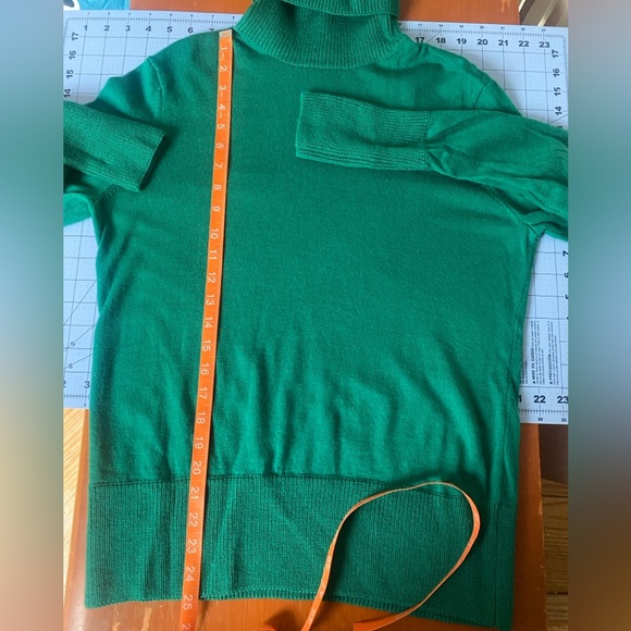 ORVIS 100% Wool Kelly Green Turtleneck Sweater Medium - Picture 15 of 16